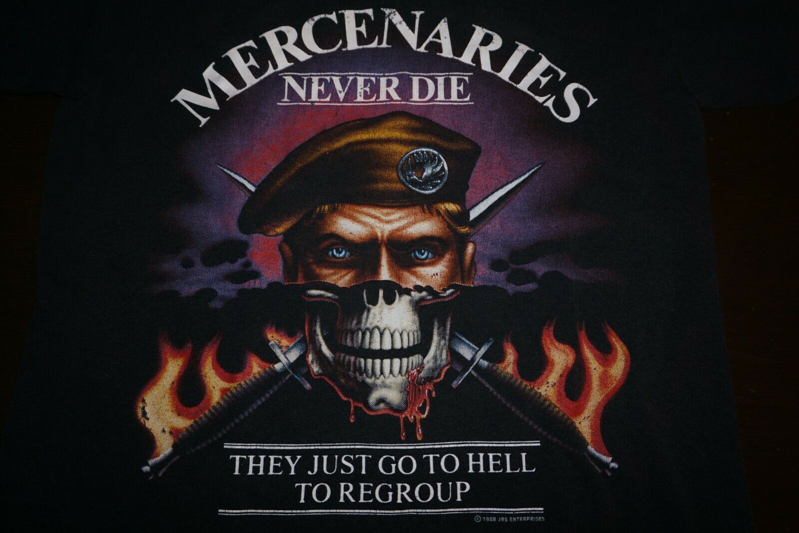 T-shirt militaire des années 8 - Men'S Fashion From The 80S avis et prix