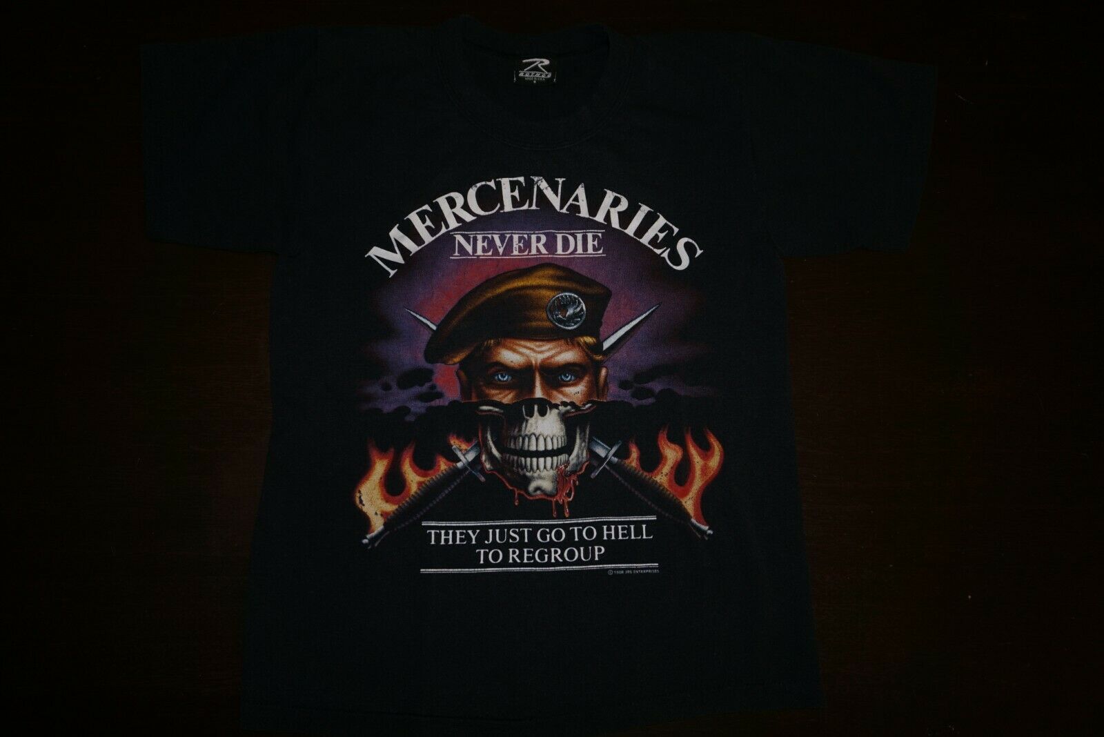 T-shirt militaire des années 8 - Men'S Fashion From The 80S avis et prix
